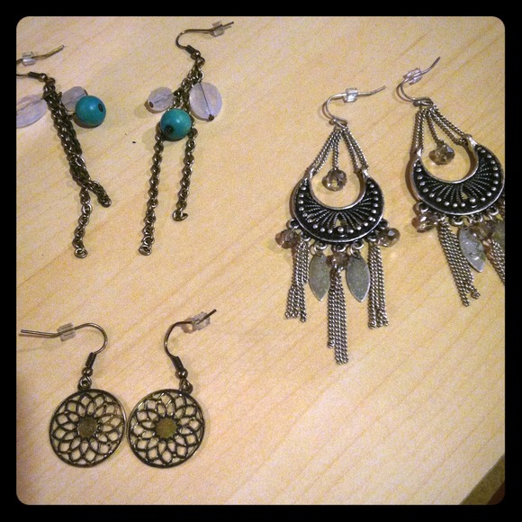 Beautiful earring bundle!! 3 for the price of one!