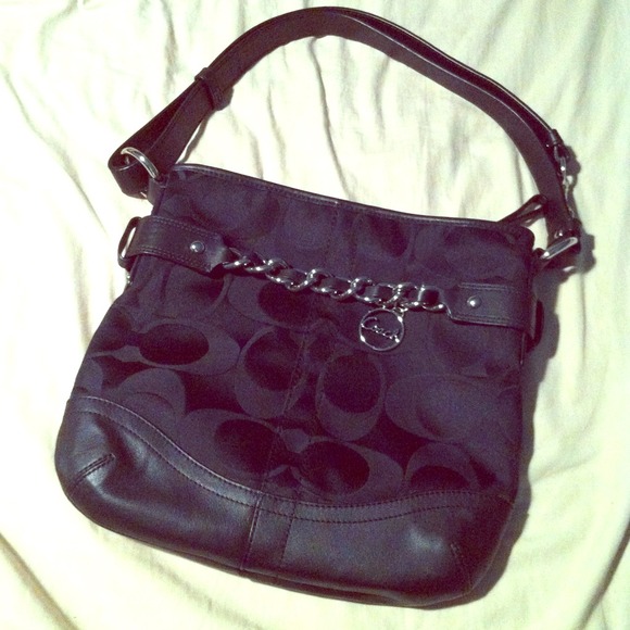Coach purse reserved for @kwilliamsvpi