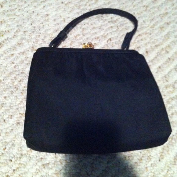 Clutch handbag