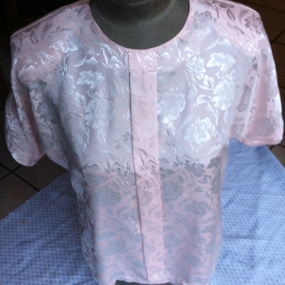Vintage top unique floral pretty in pink