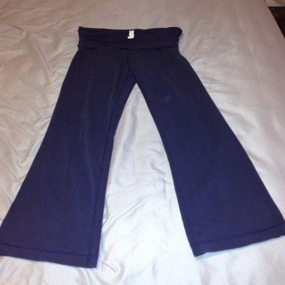 Dark navy comfy lululemon pants