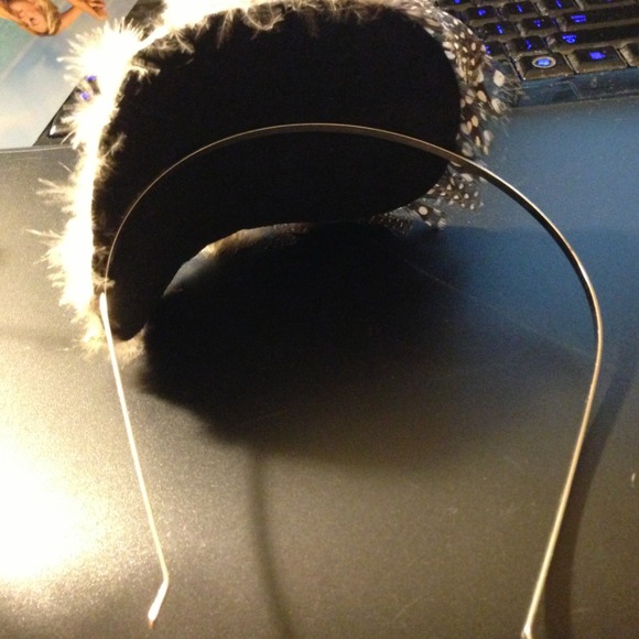 Headband - Picture 2 of 3