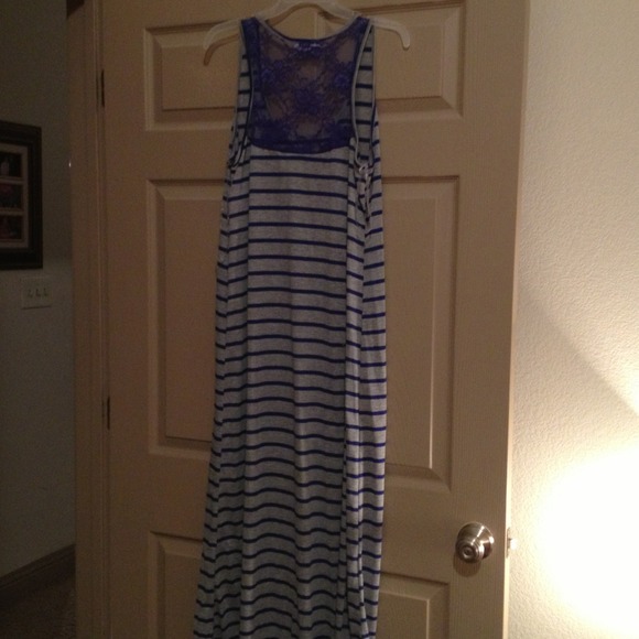 Dress - Picture 2 of 2