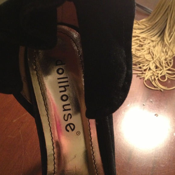 Suede heels - Picture 3 of 3