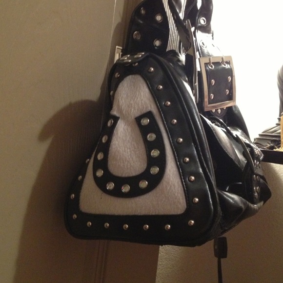 Purse - Picture 2 of 2