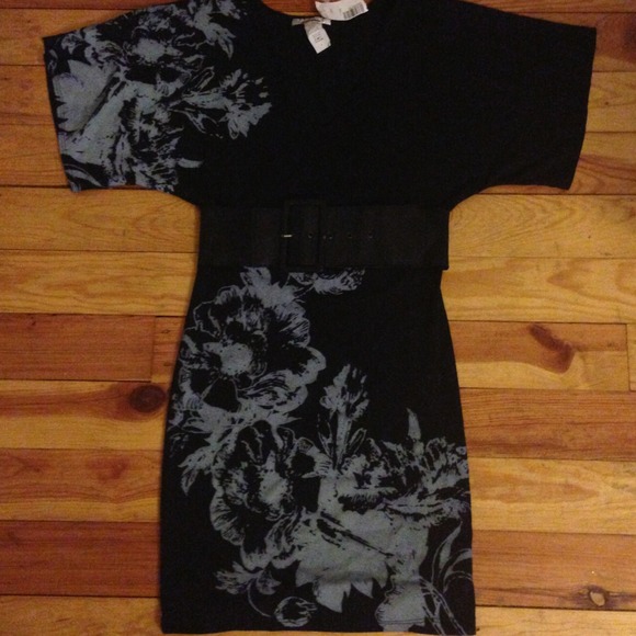 ⏳Asian Style Dress - Picture 2 of 3