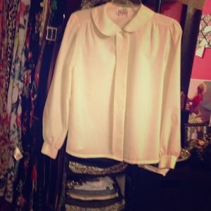 Cute Peter Pan collar shirt! White