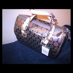 Michael Kors MD Grayson Satchel (Silver , Shiny