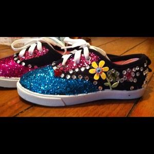 Custom made shoes .i make em any way u like