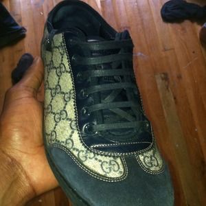 AUTHENTIC!!!! Gucci shoe size 9 men