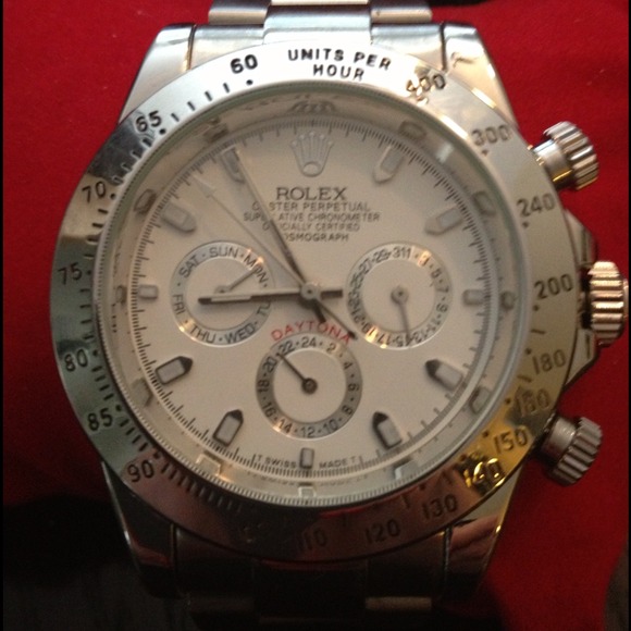 Men's Watch.. Comes with gift box $120 PayPal