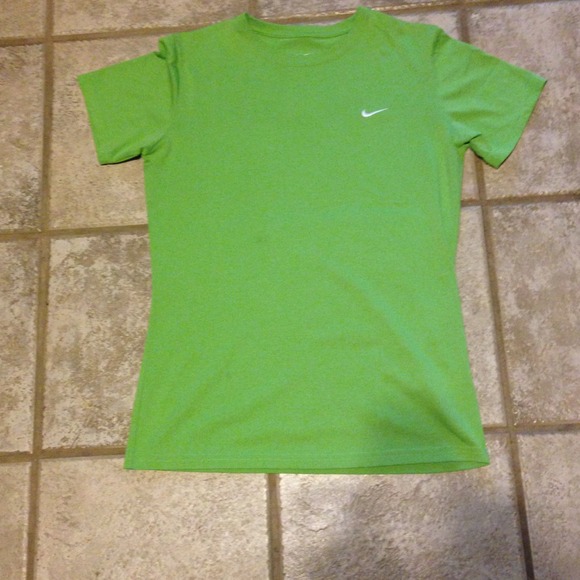 ❌SOLD!!❌Nike dri fit shirt