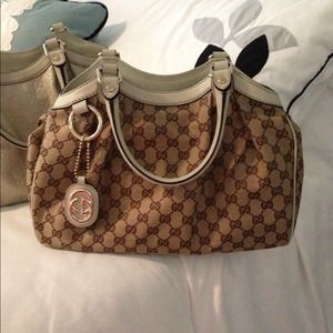 😎OnHold😎Gucci handbag Brand new!