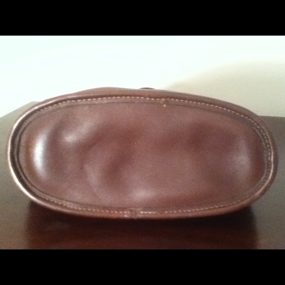 Sold off line - Picture 2 of 4