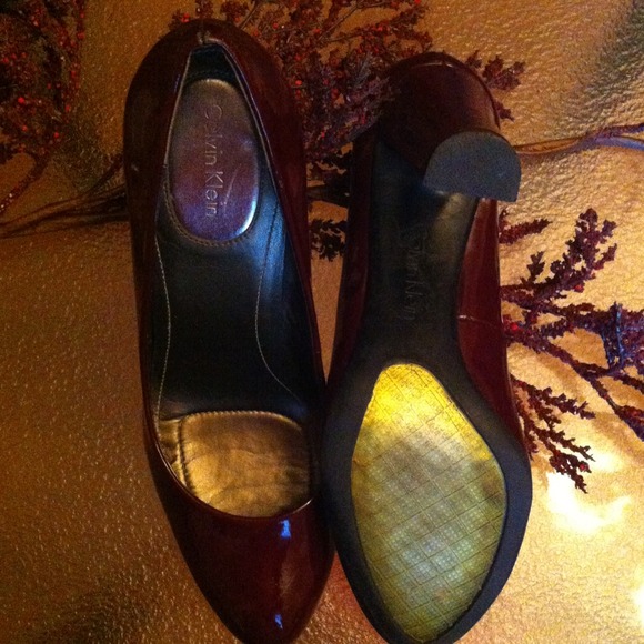 Comfy Shoes - Picture 2 of 2