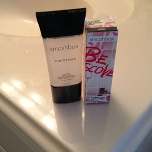 Smashbox liquid eyeliner and foundation primer