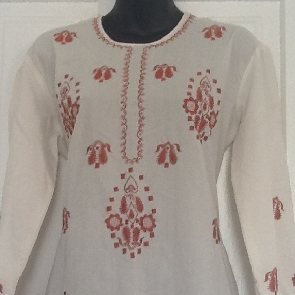 Beautiful Embroidered Tunic/Kaftan - Picture 2 of 2