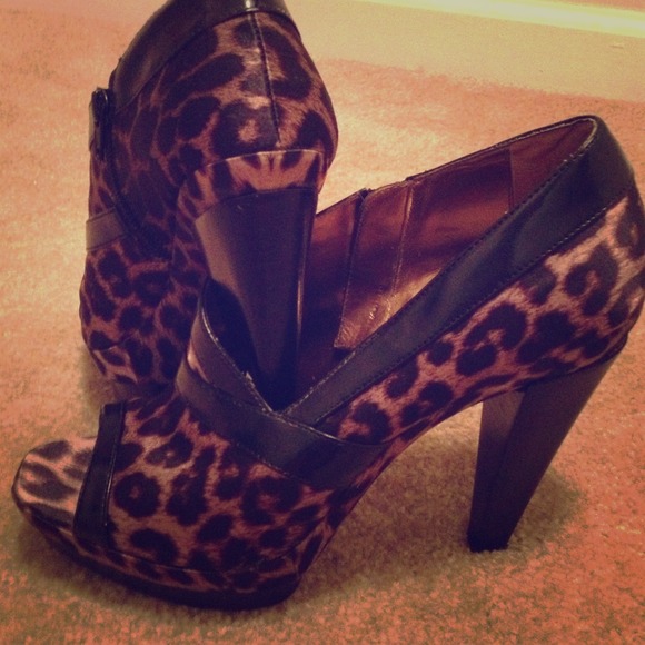 **Super Sexy** Carlos Santana Heels Sz 11