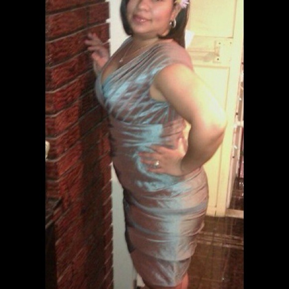 Dress - Picture 2 of 2