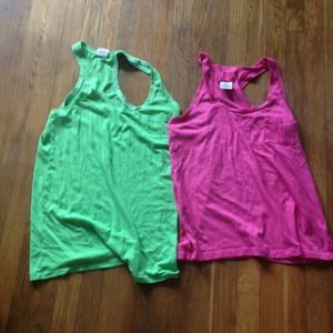 SOLD❌ Victoria secret PINK tanks