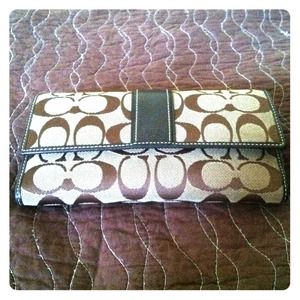 Authentic Coach Wallet