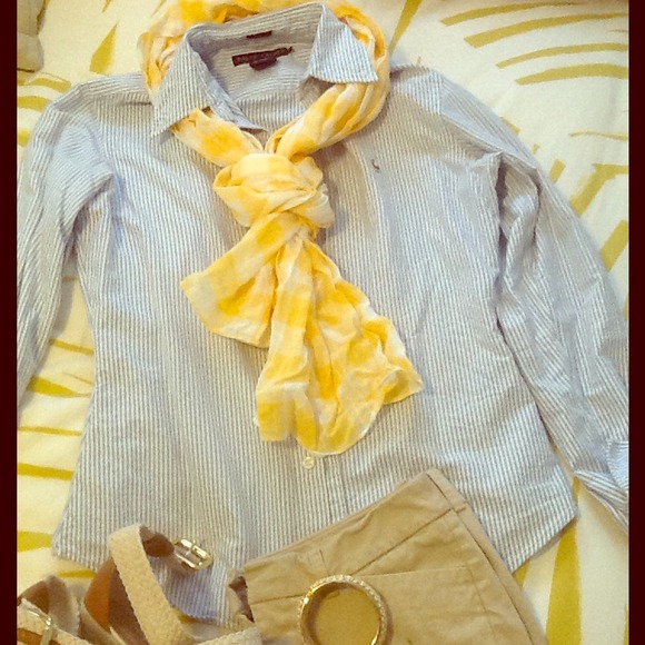 *Sold* GAP NWOT checkered yellow summer scarf