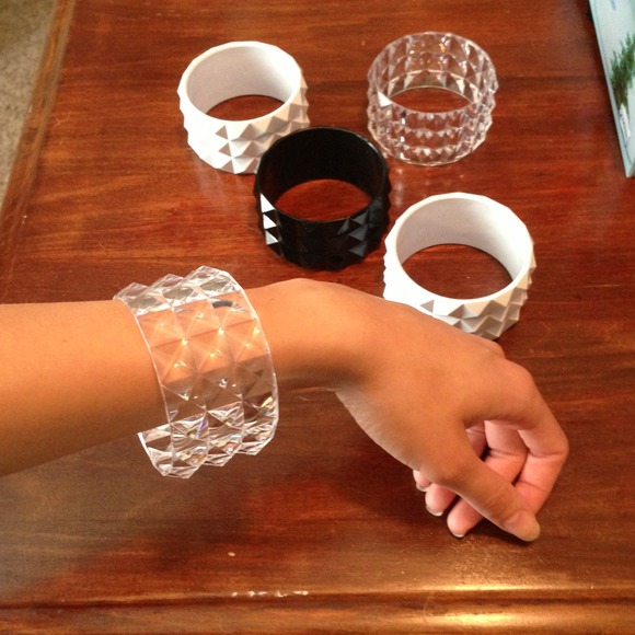 Spiked plastic bracelet, black white or clear.