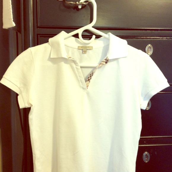 100% Authentic Burberry women polo shirt( M))