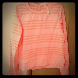 NWOT Lululemon Crew Pullover