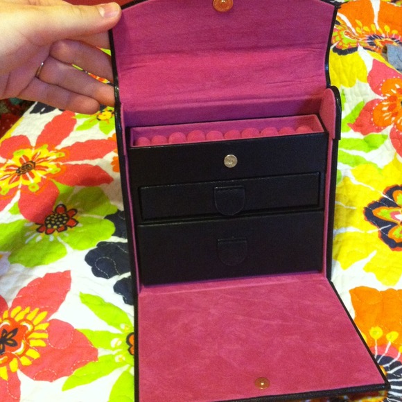 Sold - Picture 2 of 4