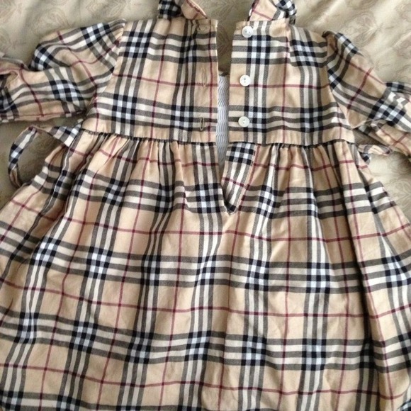 3m Burberry girls dress - Picture 2 of 3