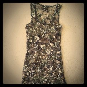 Clearance!🎉Green, black & cream lace tank