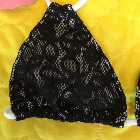 Bathing suits - Picture 3 of 4