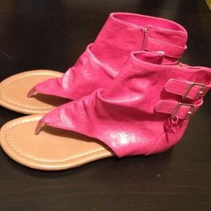 ❌SOLD❌🌺Leather flat scandal🌺NWOT