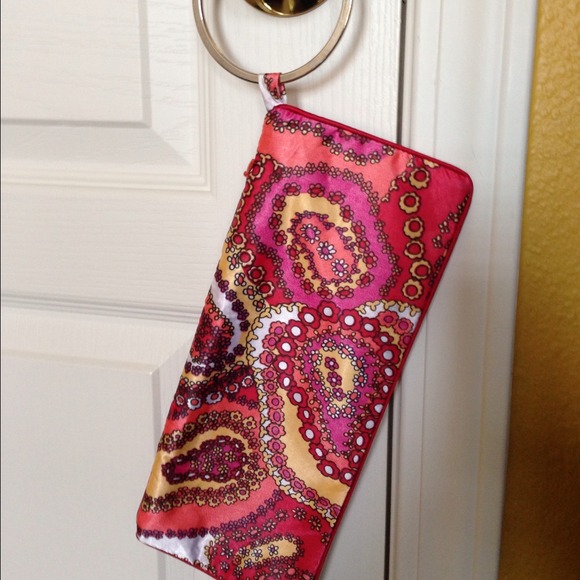 Red/Pink/Orange Satin Wristlet Clutch - Picture 1 of 4