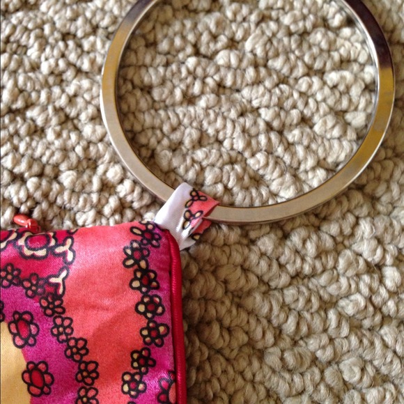 Red/Pink/Orange Satin Wristlet Clutch - Picture 2 of 4