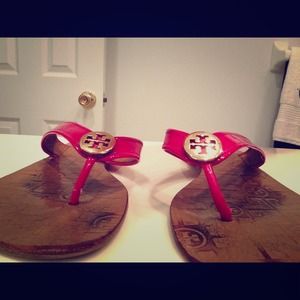 Tory Burch Thora's!!