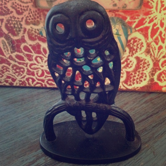 💥SOLD💥Owl Earring stand from Urban Outfitters