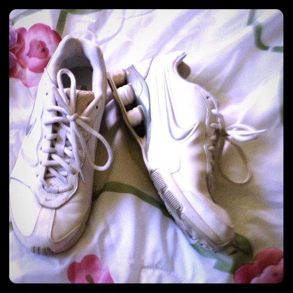 TRADE BUNDLE @karion_01 Nike