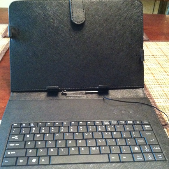 Universal USB keyboard for tablets.