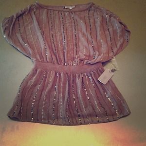 SOLD!!! GORGEOUS NWT Bead & Sequin JLo Top