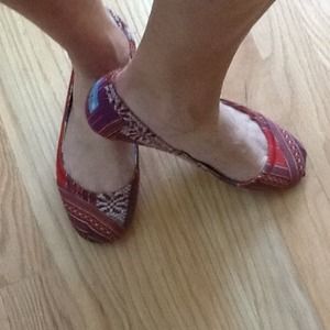 Toms  RESERVED for @rainarodriguez