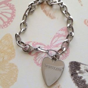 Heart shape sliver bracelet