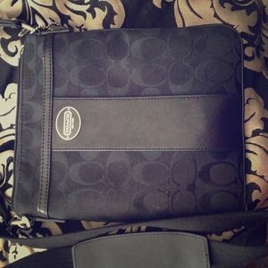 Coach swing pack