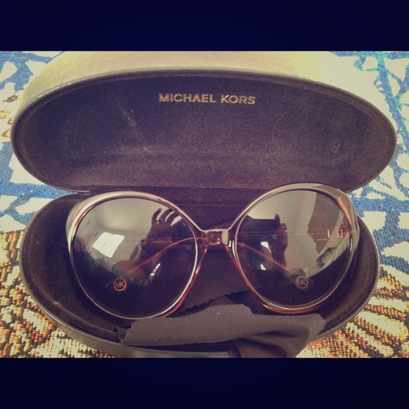 Michael kors sunglasses and hard case