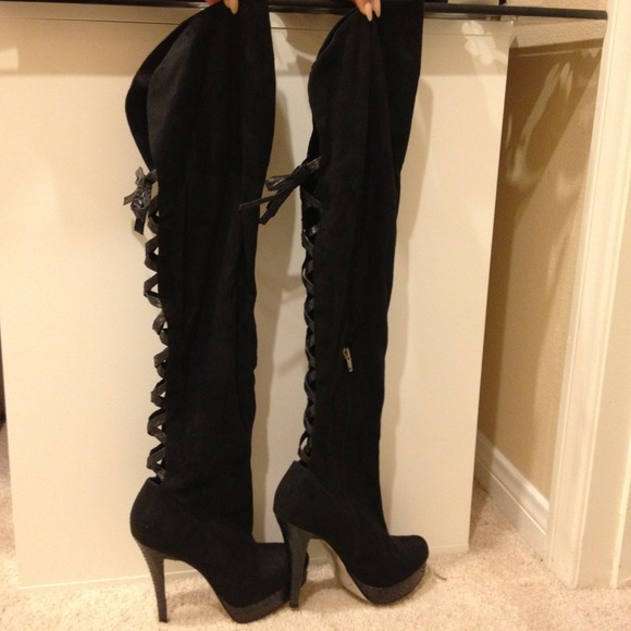 Bebe boots