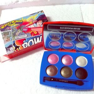 MAC shadow pallet Wonder Woman