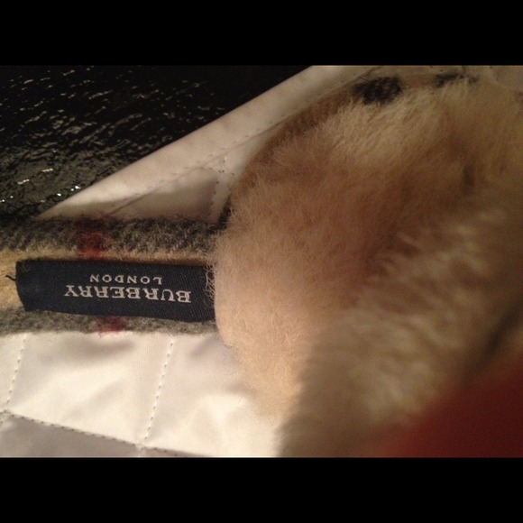 SOLD!!!!!!!!!!!!!!!!❌❌❌❌Burberry earmuffs - Picture 3 of 4