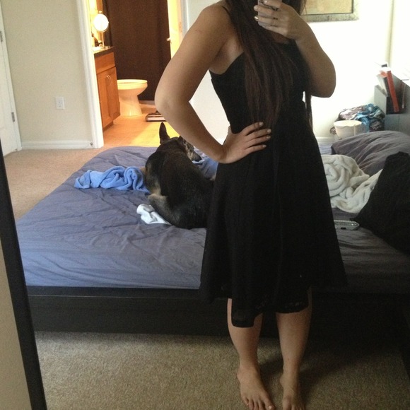 Cute flowy dress, g by guess - Picture 3 of 4