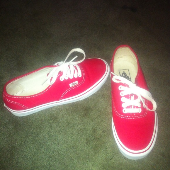 Red vans! - Picture 1 of 4